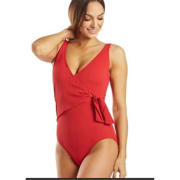 New. Tommy Bahama red wrap swimsuit. MSRP $169 size 10 - Picture 4 of 10